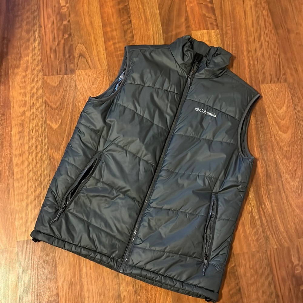 Columbia Vest